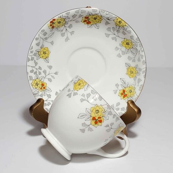 Melba Teacup and Saucer Yellow Flowers Vintage - Picture 4 of 9